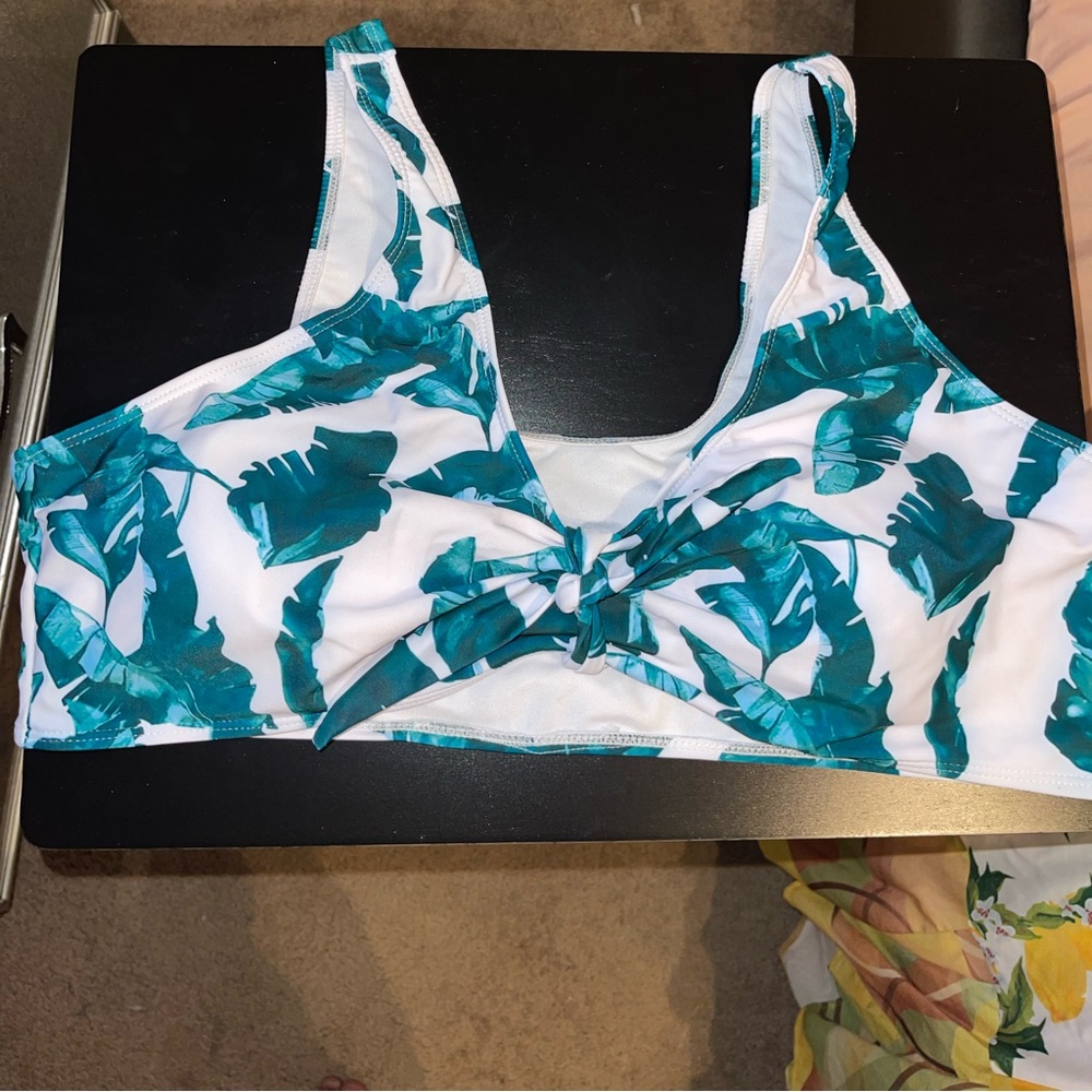Plus Size Plant Design Two Piece Swimsuit